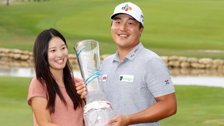 Golfer KH Lee